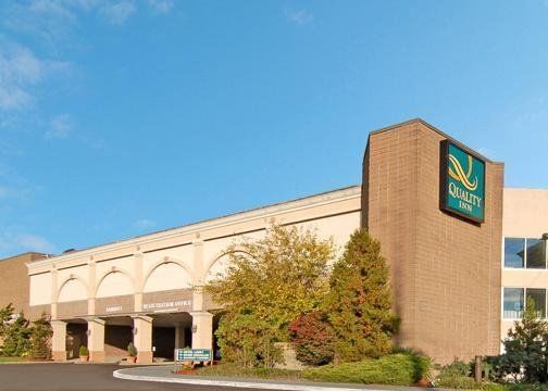 Quality Inn & Conference Center Maple Shade エクステリア 写真
