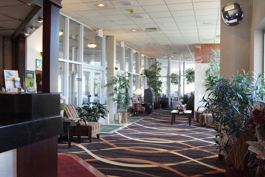 Quality Inn & Conference Center Maple Shade エクステリア 写真